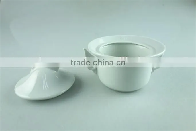 Mini ceramic casserole pot with lid, white ceramic small soup pot for cookware