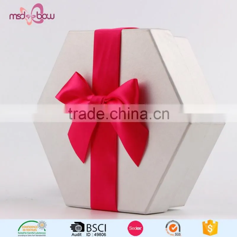 make ribbon bow for gift