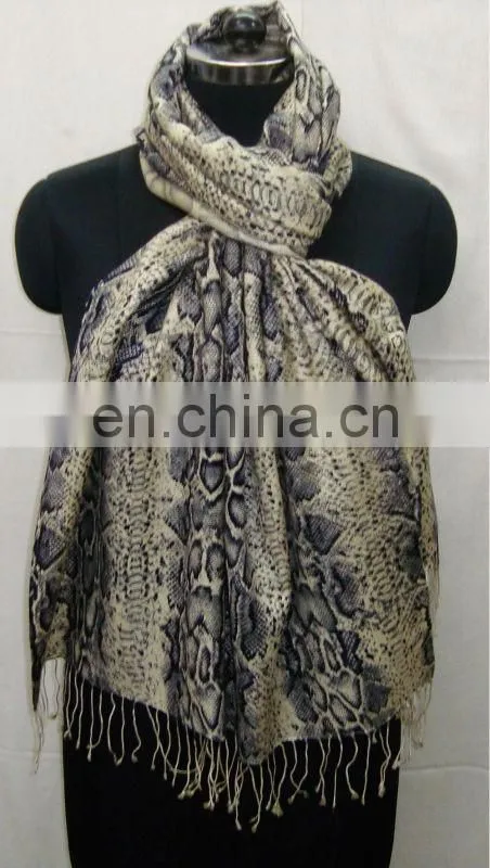 Animal print stoles {zebra}