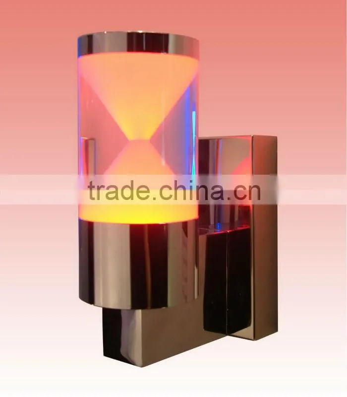 Popular Acrylic Pure White LED Wall Light in High Quality MB3298-1