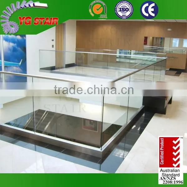 Grooved Balcony Glass Handrail