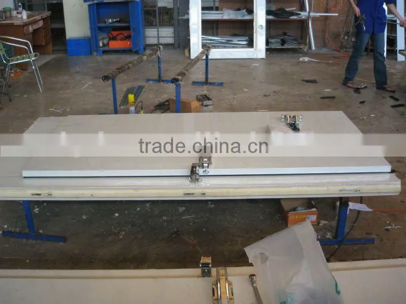 Polyurethane insulation cold room doors-auto-closing