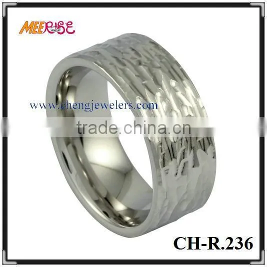 Fashion grooved ceramic men thumb ring