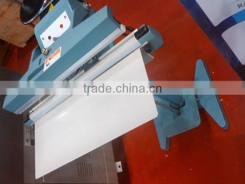 CONTINUOUS BAG SEALING MACHINE