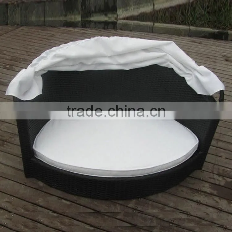 Pet furniture all weather black wicker woven luxury pet bed with canopy