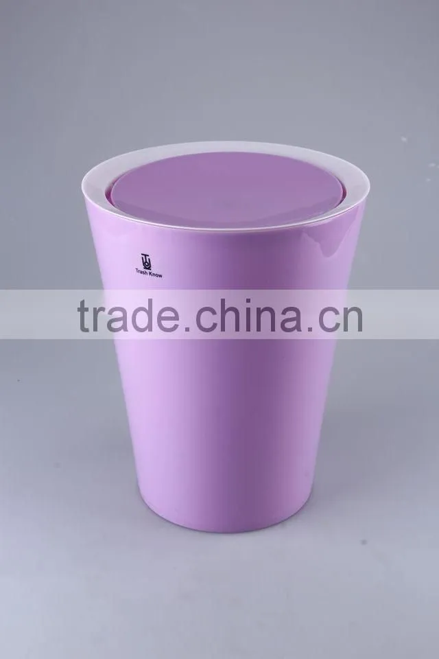 Swivelling Cover Plastic Trash Can Household Garbage Can/Rubbish Bin