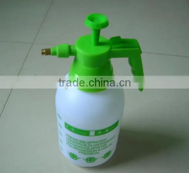 1.5L plastic hand pump garden sprayer
