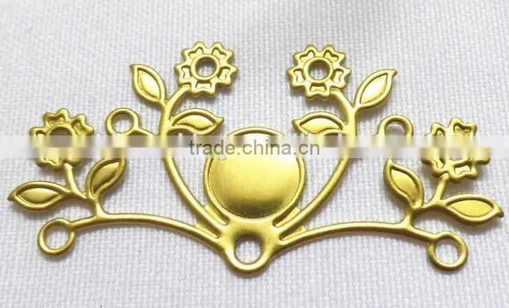 religious jewelry finding brass flower cross jewelry accessories hollow out metal cross garment accessories