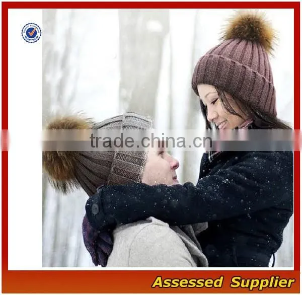 OEM High quality winter knit hat with ball on top women and man fahion beanie knitted hat with pompoms for wholesale