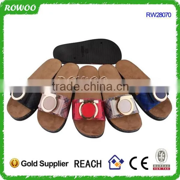 Customised House slippers for ladies,beaded shoe cork decoration,wooden soles material
