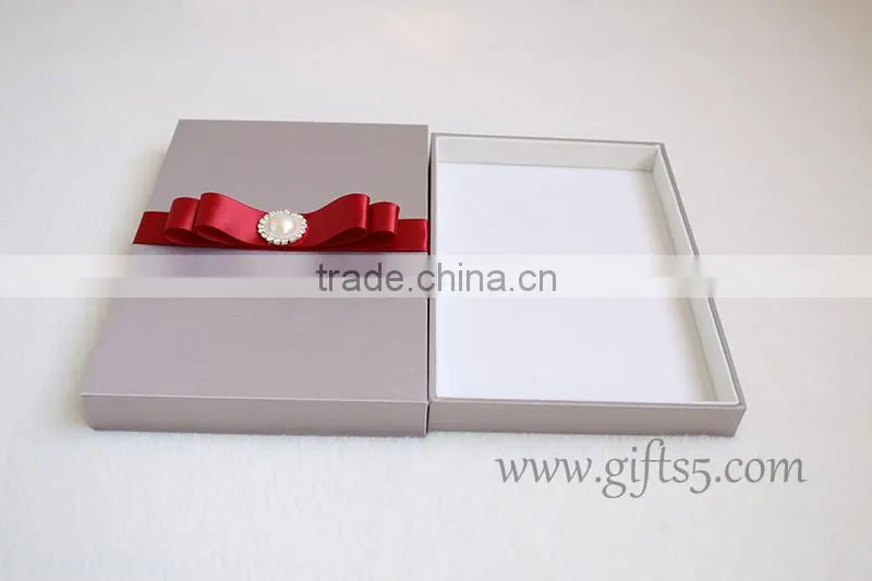 Handmade Luxury silk wedding invitation boxes wholesale