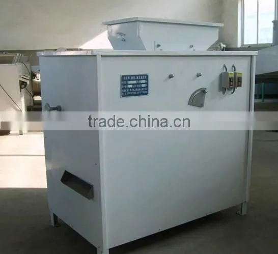 roasted peanut red skin peeling machine/peanut skin peeling machine