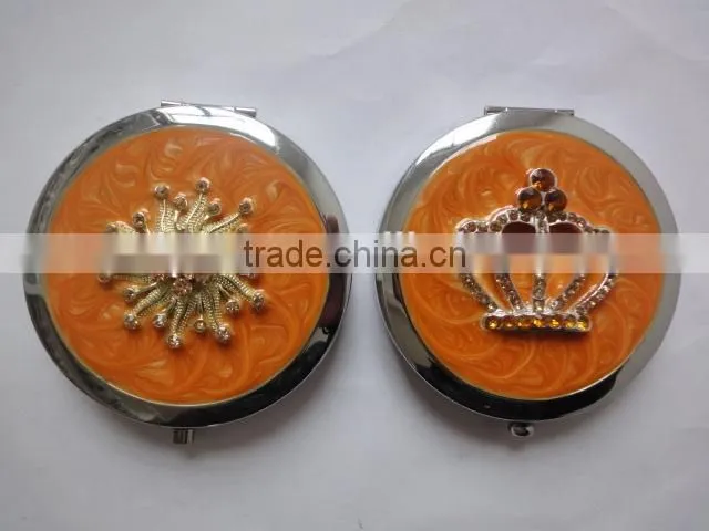 decorative compact mirror with beaded heart decor