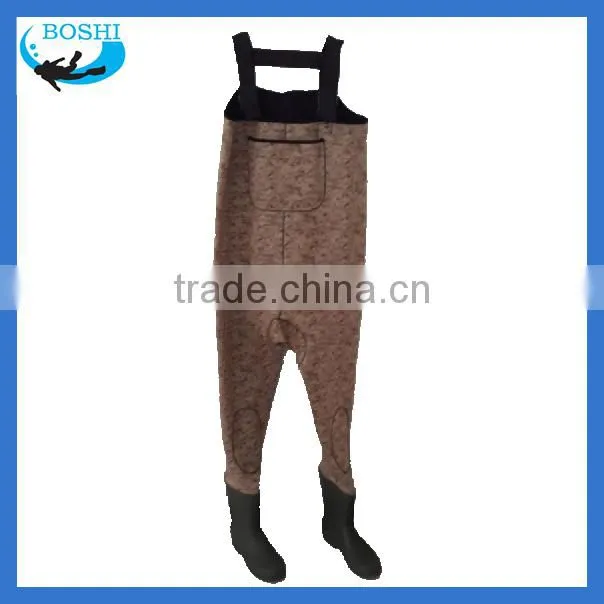 Breathable camo neoprene chest fishing wader rubber suit