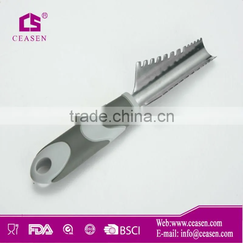 Stainless steel fish scale scraper with pp handle