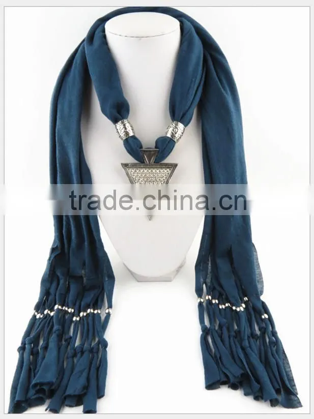 2015 Lovely new arrival hot selling ladies' scarf brand big cotton lady scarf Full diamond triangle alloy pendant jewelry scarf