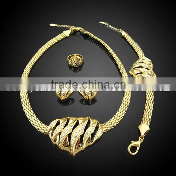 akbar style full gold jewelry set ,Indian gold jewelry set ,ancient style jewelry set