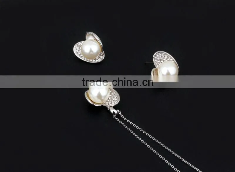 Plated White Gold Wholesale Price Fashion Freshwater Pearl Accessories