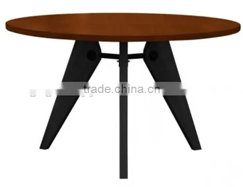 Round wooden coffee table, dining room solid wood table