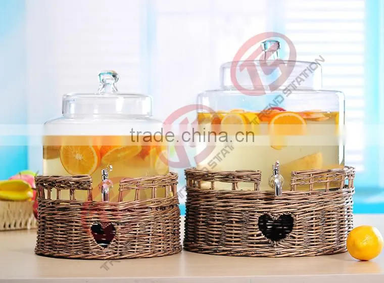 Wholesale glass beverage dispenser with willow base