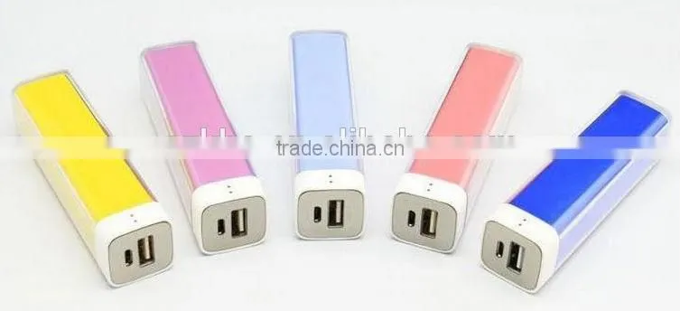 Hot Sale Connect With USB Cable Then Can Charging 2600 Smart Mobile Power Bank