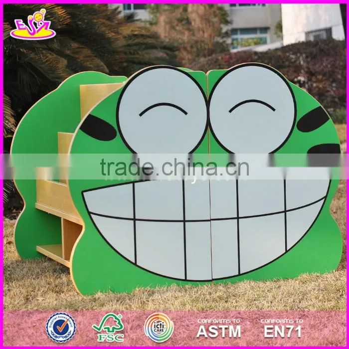 2017 New design double sided frog wooden kids toy storage W08C213