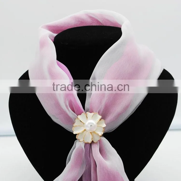 Fashion Simple Pearl Three Rings Metel Scarf Buckle Scarf Clip