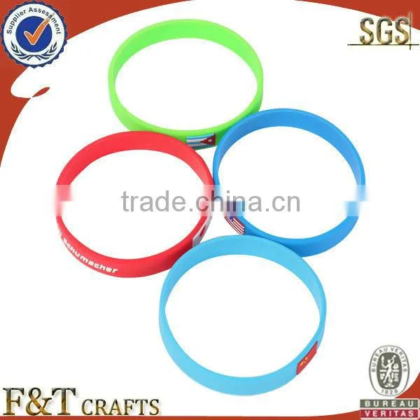 wholesale new gift items debossed wristband customize silicone bracelet with cheapest price