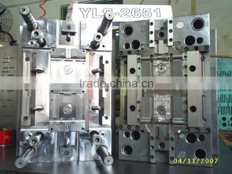 High Quality&Precision Auto Oil Pump Plastic Injection Mold-shenzhen
