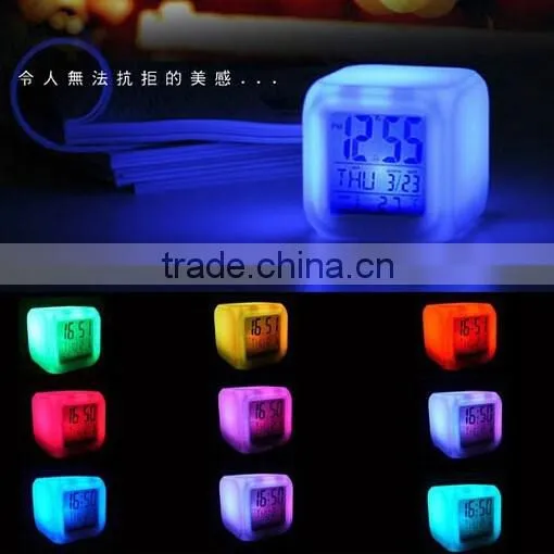 Hot selling 7 color changing led digital alarm clock