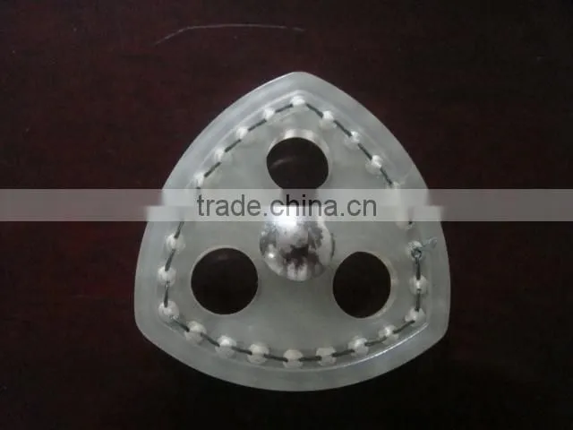 Sieve Cleaner of Triangular type with brush and slider