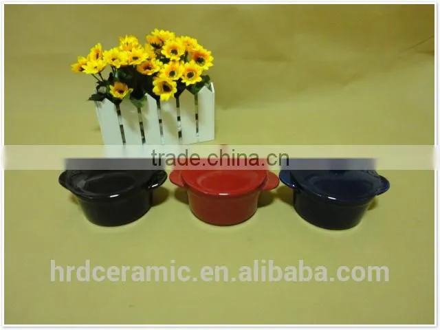 High quality two handles colored ceramic bakeware plates set