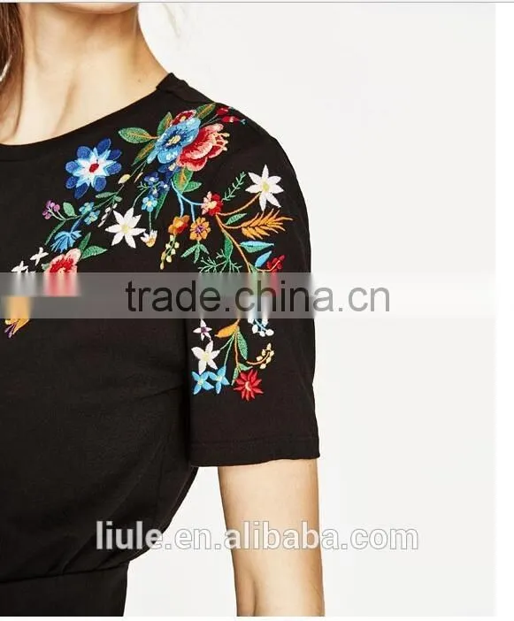 New Design Embroidered T-shirt For Female Popular Design Woman Shirt