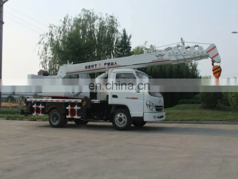 Chinese cheap tire crane truck, wheeled tire crane truck