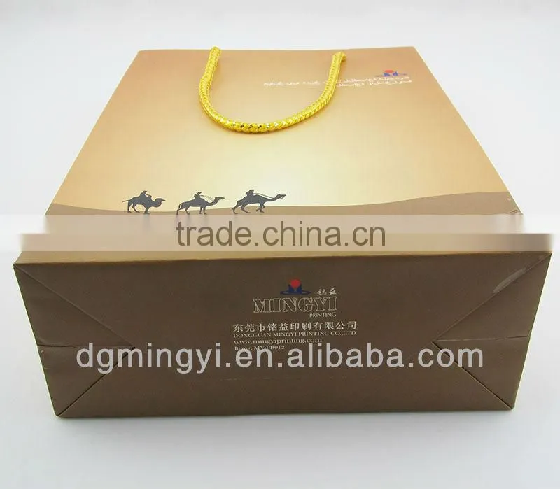 women paper cosmetic gift paper bags
