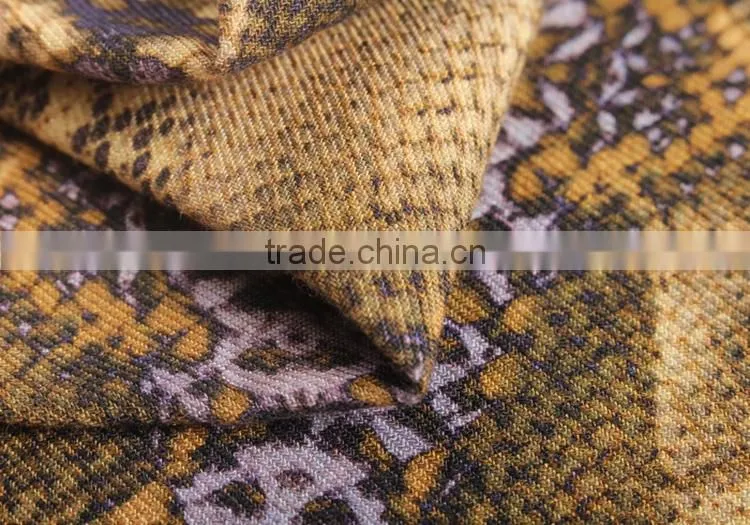 fashion dress digital printed fabric textile 100% rayon challie fabric