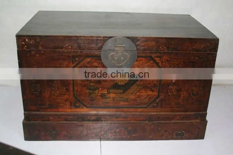 Chinese Antique Red Suitcase