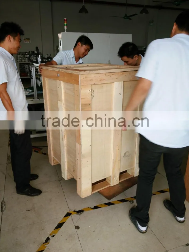 Manual lamp riveting machine