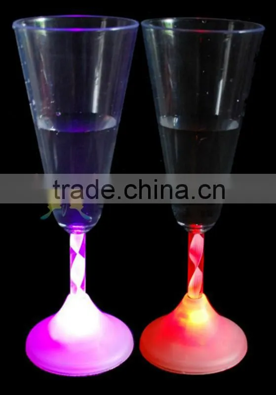 China Led Yard Cup Flashing Yard Glass Champagne Cup