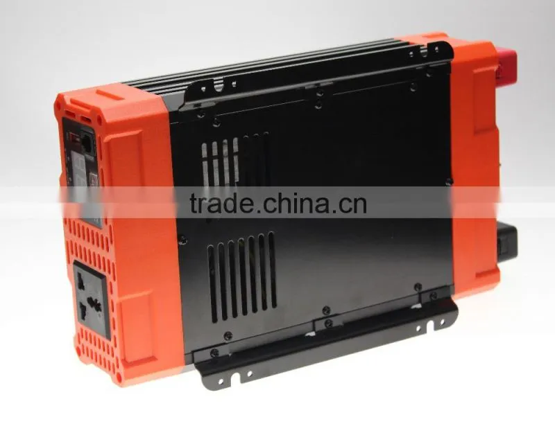 Inverter 1000w 12V/24V 220V Solar Inverter with Built-in Charge Controller