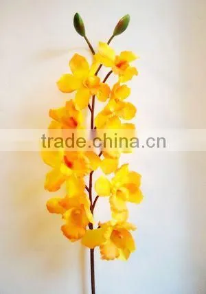 Silk flower