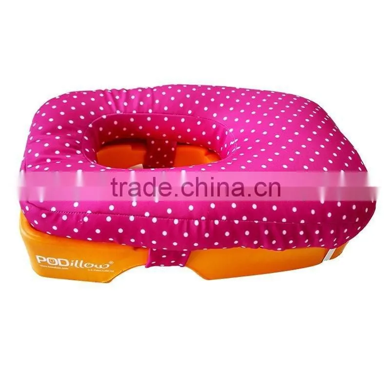 A fantastic beach sunbath Pillow with two pockets for storage