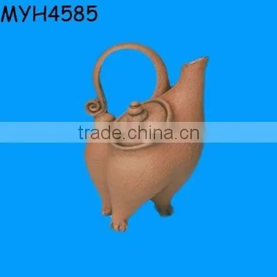 Designed terracotta teapot with special lid