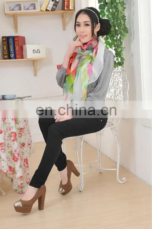 Digital Printed 100%Silk Square Chiffon Scarf