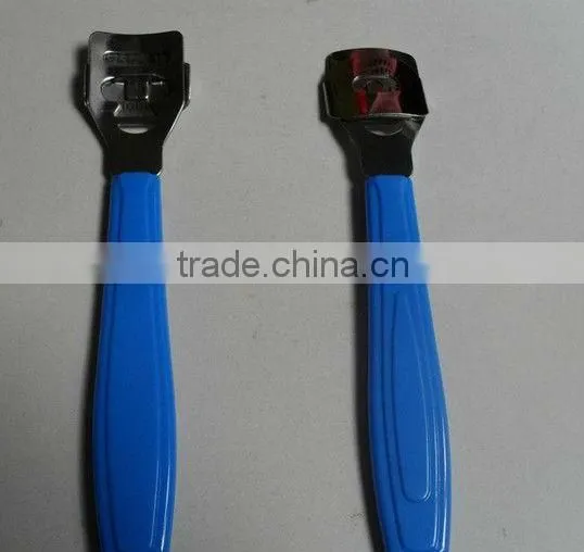 Boutique pedicure foot skin knife