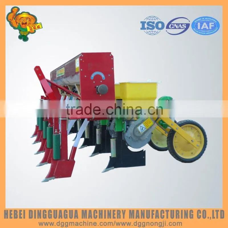 Tractor pulled spoon wheel precise corn seeder