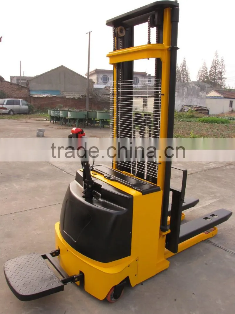 6m China Jetstar Triple Mast small electric pallet stacker with pedal