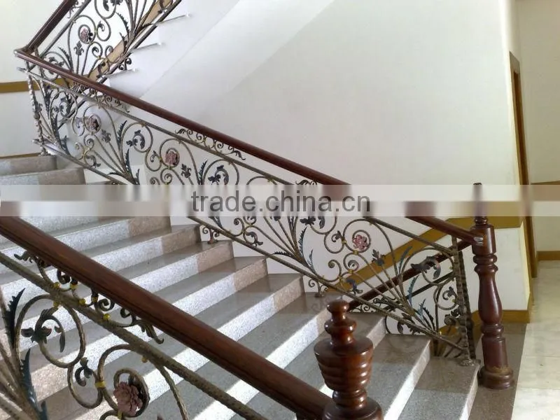 2014 Top-selling interior wrought iron stair handrail