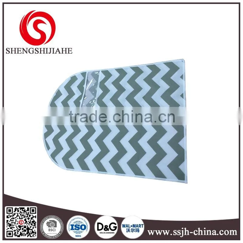 Clothes cover