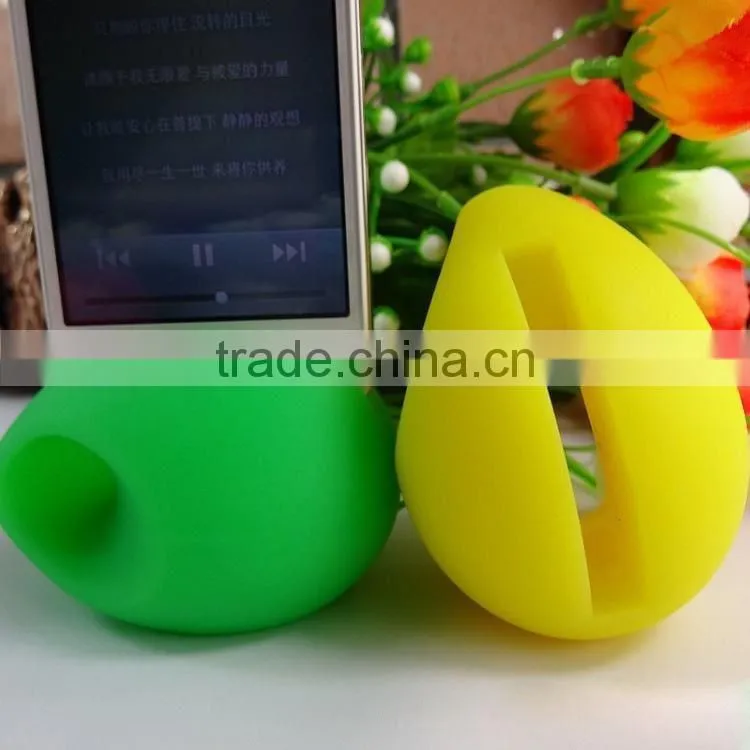 2016 Best Christmas gift cheap mini speaker egg shaped silicone speaker for iPhone 5/5S